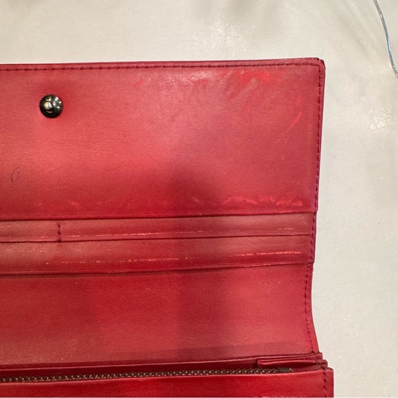 BURBERRY Nova Check Patent Leather Bi-fold Long Wallet Red - Picture 9 of 16